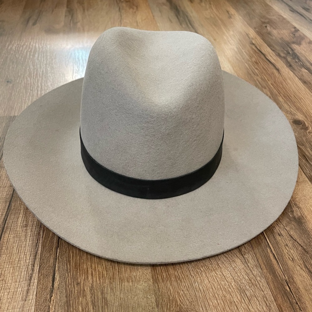 JANESSA LEONE WOOL HAT